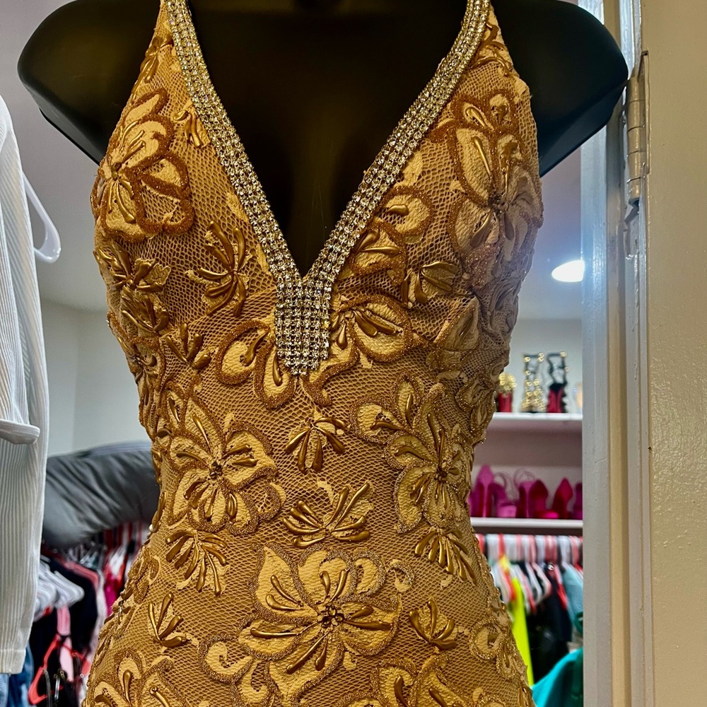 Designer VALIANT XS Nude Swarovski Dress with Puffy Paint and stones ! Gorgeous